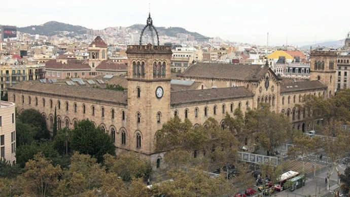 جامعة برشلونة
